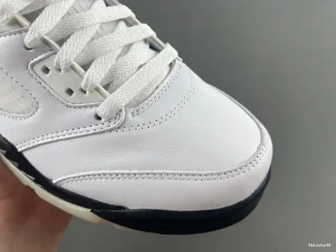 Rep TBkick JORDAN 'WHITE RETRO BLACK' DD0587-110 5 AIR 0420